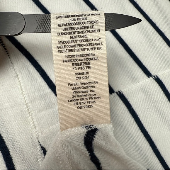 Free People Can't Fool Me Nautical Stripe Oversize Shirt Top Dolman SZ XS Vneck - Picture 5 of 10